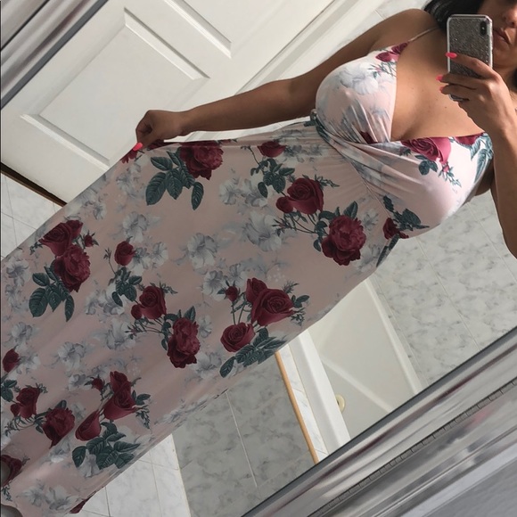 BLUSH FLORAL MAXI DRESS - Picture 6 of 7